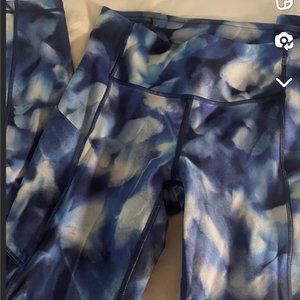 lulu size 4 leggings